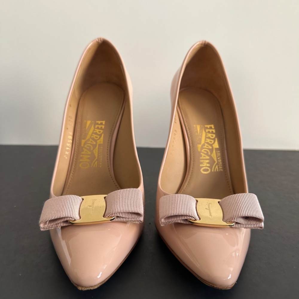 Ferragamo - Picture 4 of 5